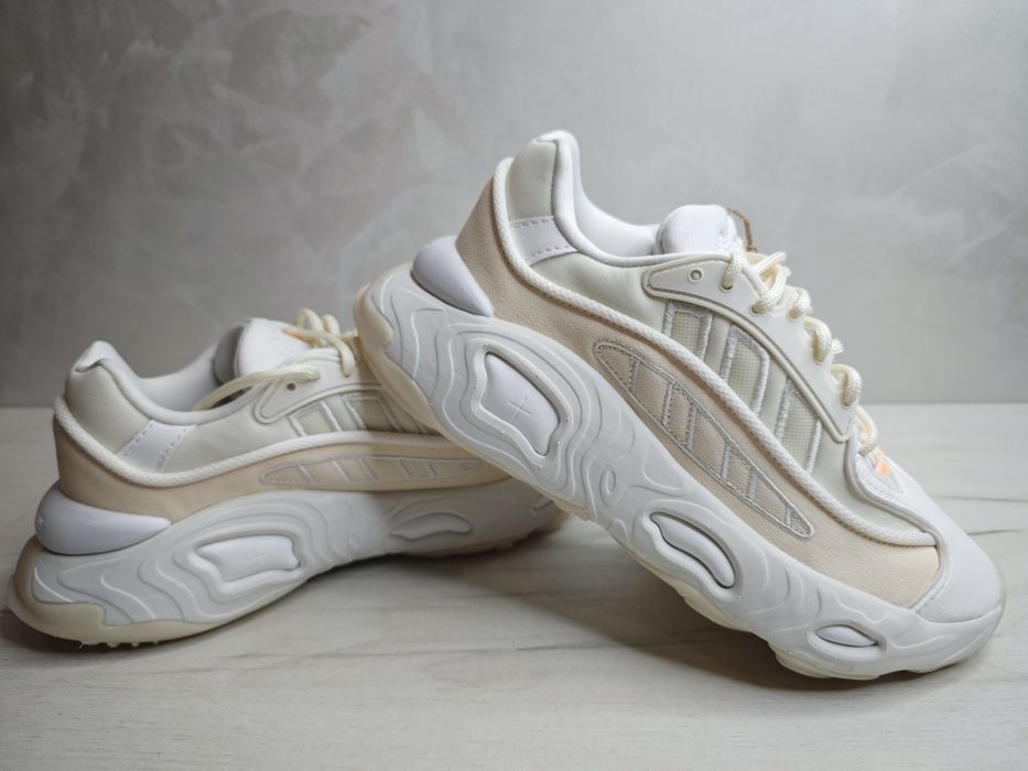 Кросівки жіночі Adidas Oznova Original