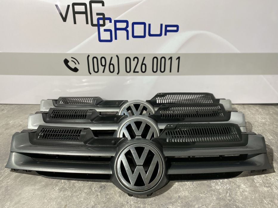 Решотка радіатора гольф 5 хетчбек решітка Golf ,значок,емблема,рішотка