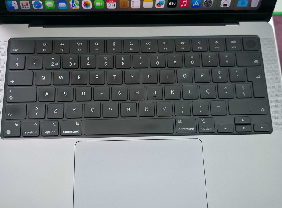 MacBook Pro 16 M2 Pro|16GB RAM|512GBSSD|Retina XDR|teclado PT