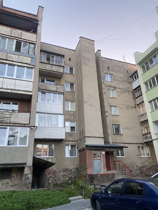 3-х кімнатна квартира від власника м.Долина( Хмельницького 15)