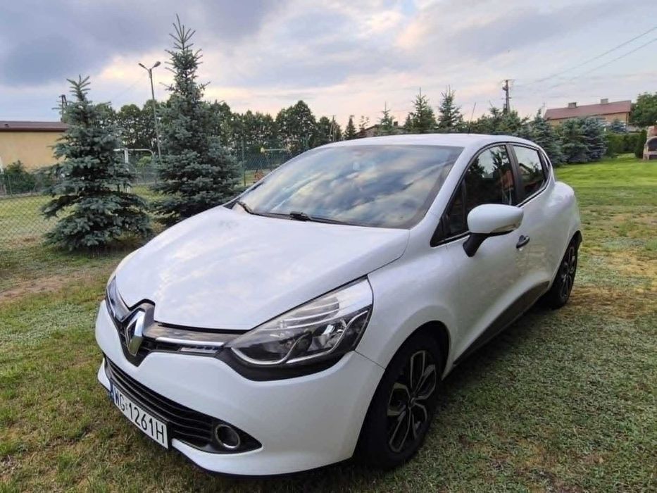 Sprzedam samochód Renault Clio 2014 rok, gaz fabryczny (ważny do 2034 roku), benzyna, zadbane, ekonomiczne.