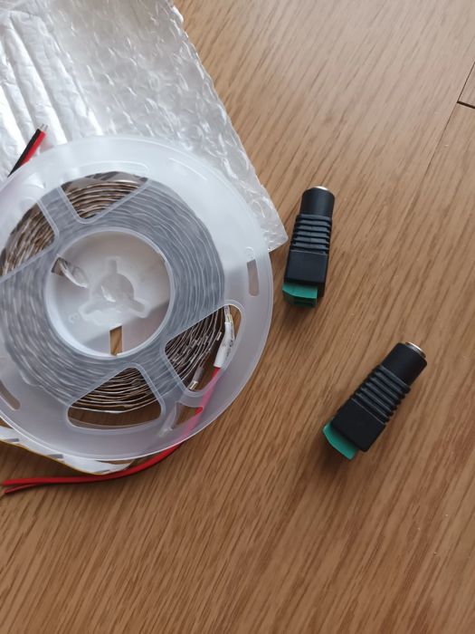 LED with 2 meters64750728071811122