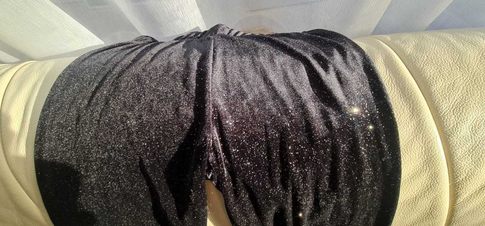 Leginsy z brokatem r. 140