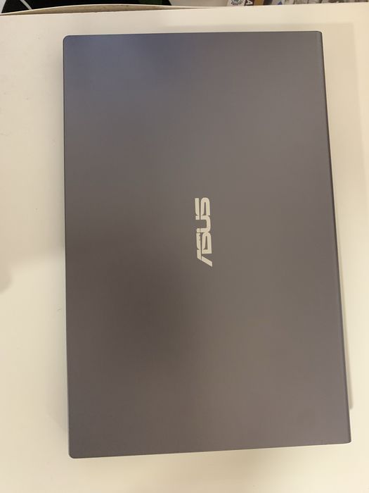 Sprzedam laptop ASUS X515JA