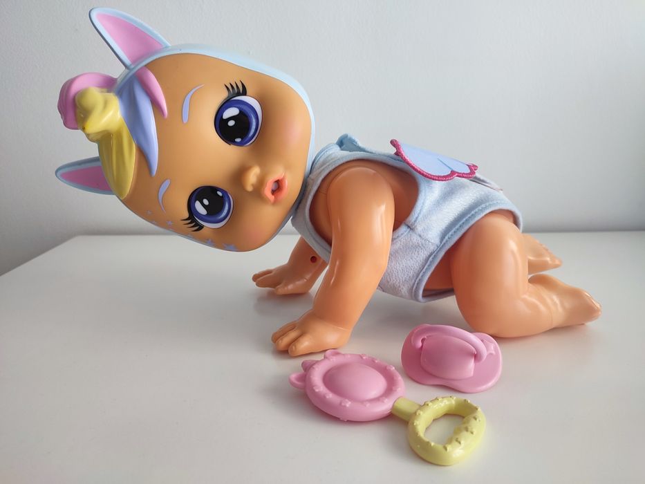 Boneca grande cry babies