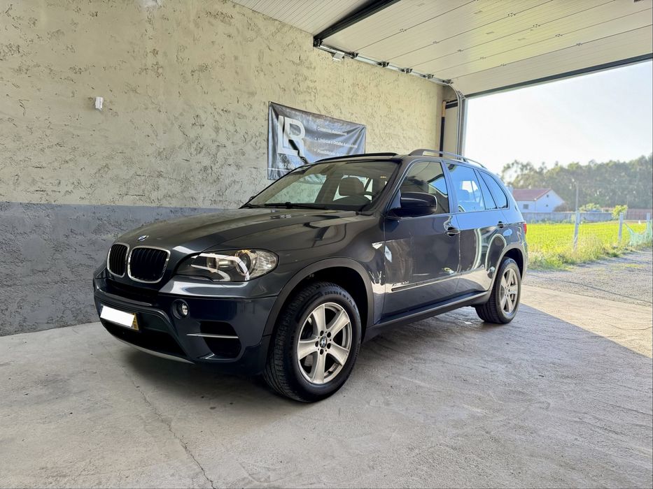 BMW X5 3.0d xDrive 7 lugares - Desde 269€ Mês