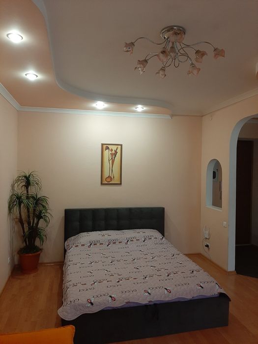 БЕЗ ОТКЛЮЧЕНИЙ СВЕТА. Посуточно, почасово. Центр