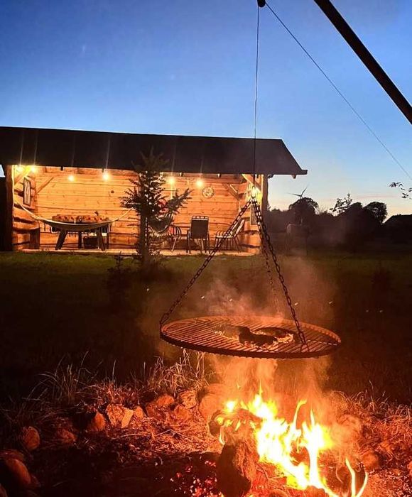 Leśny Zakątek Uroczysko -Tiny House , noclegi , sauna i balia , basen