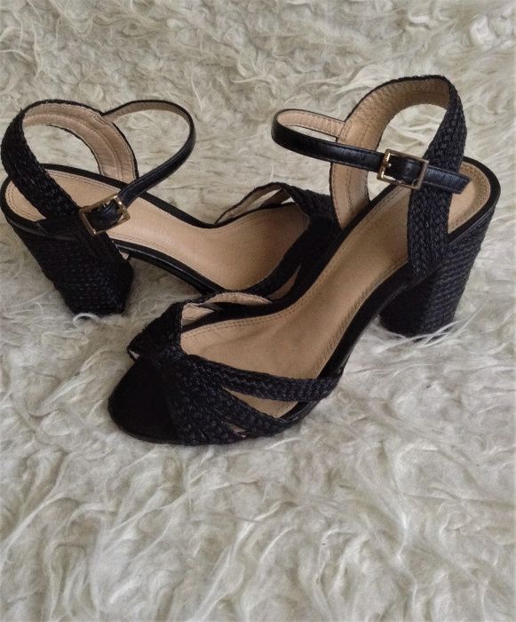 Sandálias pretas ASOS