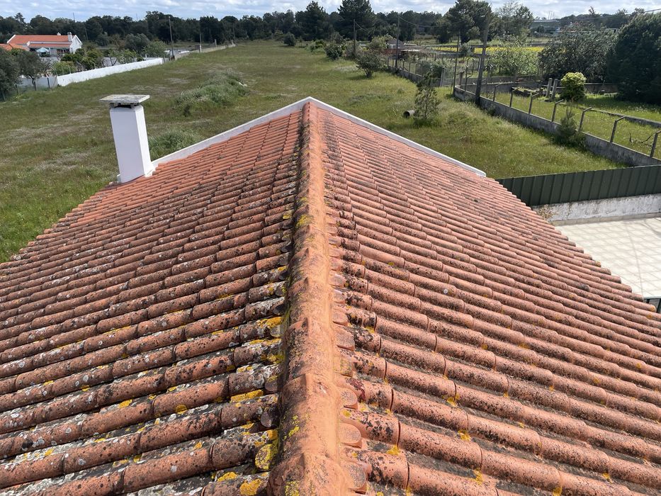 Vendo telhas  de barro usadas