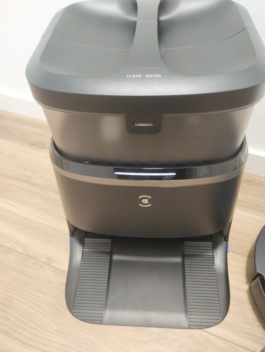 Robot sprzątający ECOVACS Deebot T30 Omni – stan idealny!