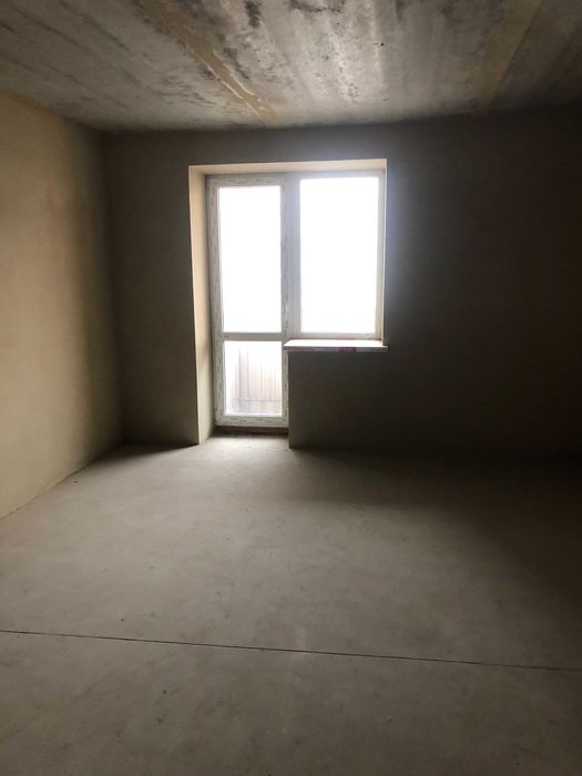 Продам квартиру в новому будинку з автономкою на Огнівці.