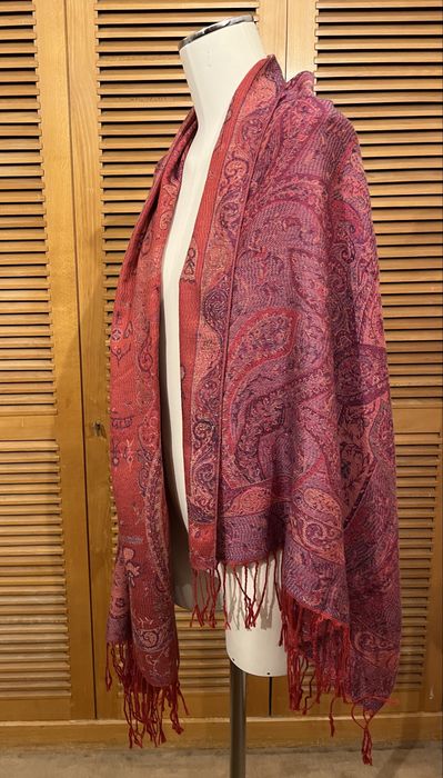 Écharpe em tons de rosa