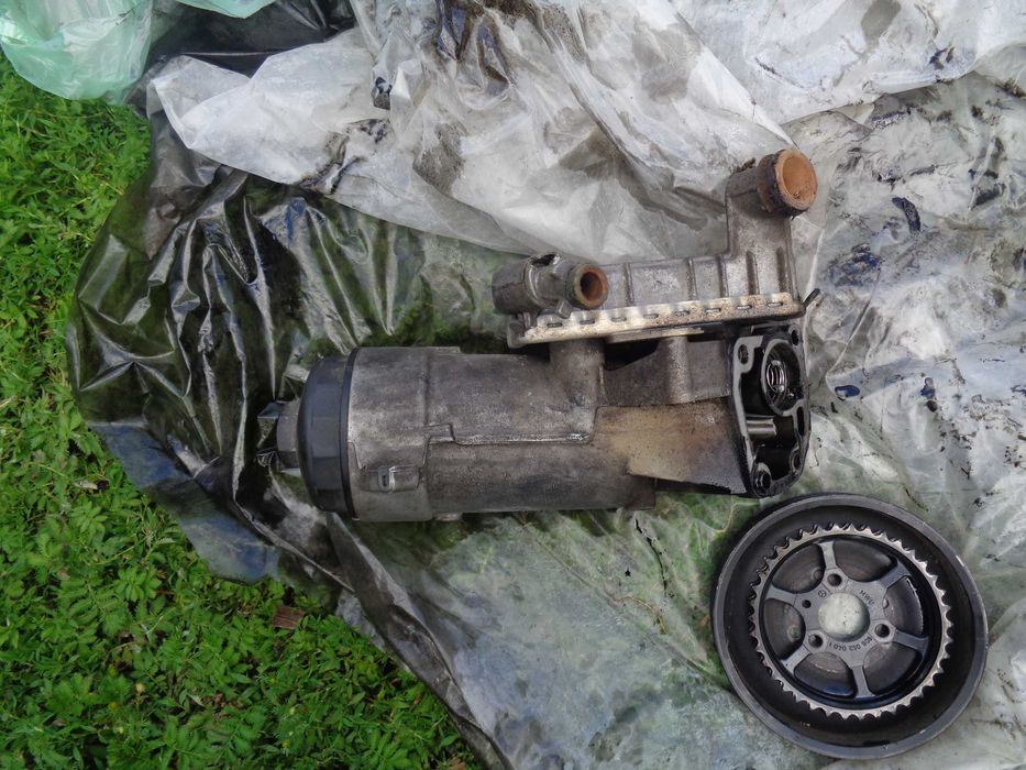 Мотор ОМ606 розбір запчастини для ОМ606 піддон шків ТНВД ОМ606