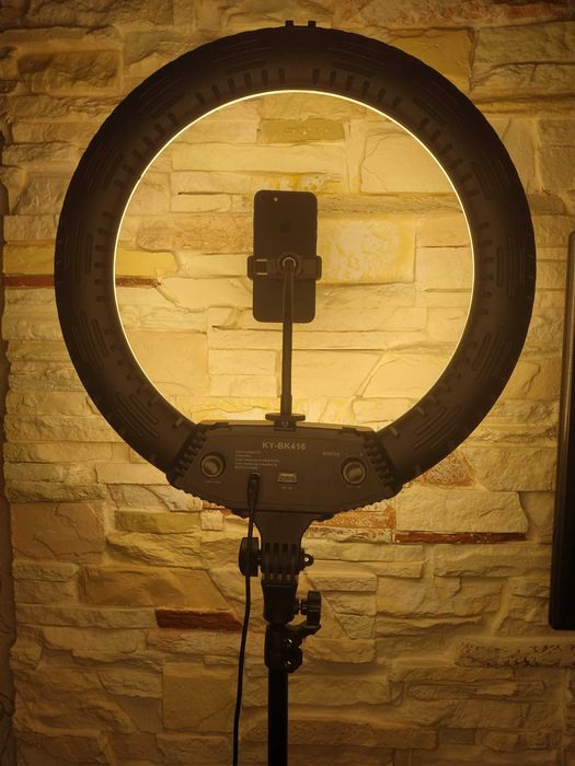 Професійна кільцева LED лампа 45 см. Повний набір зі штативом та