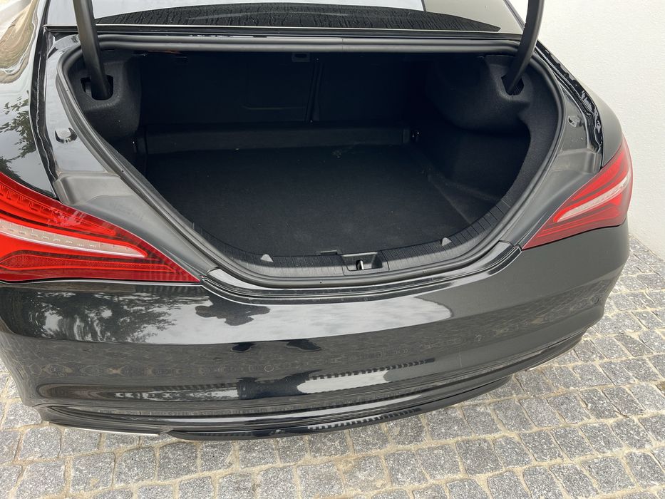 Mercedes-Benz CLA 200d AMG Edition - Nacional & Caixa Auto