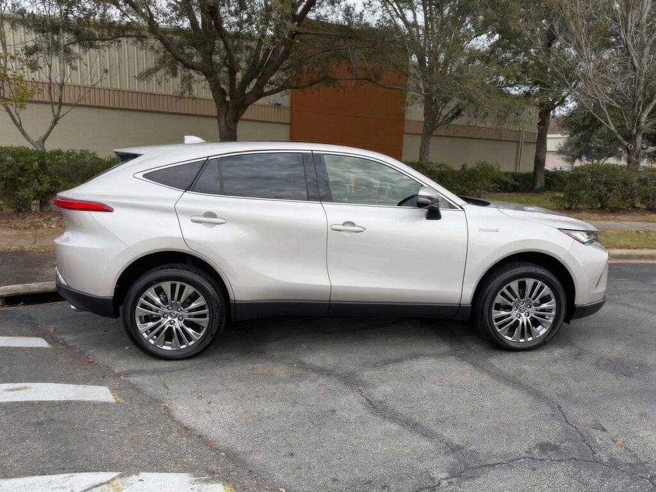 Toyota Venza      2022