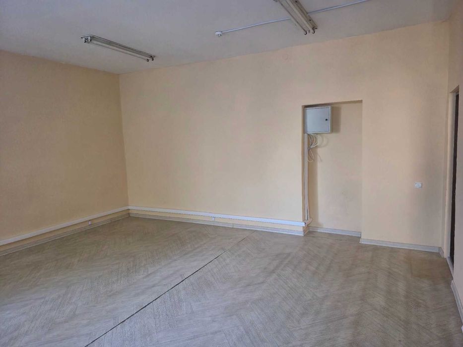 Оренда офісних приміщень у м. Бровари, вул. Металургів, 15