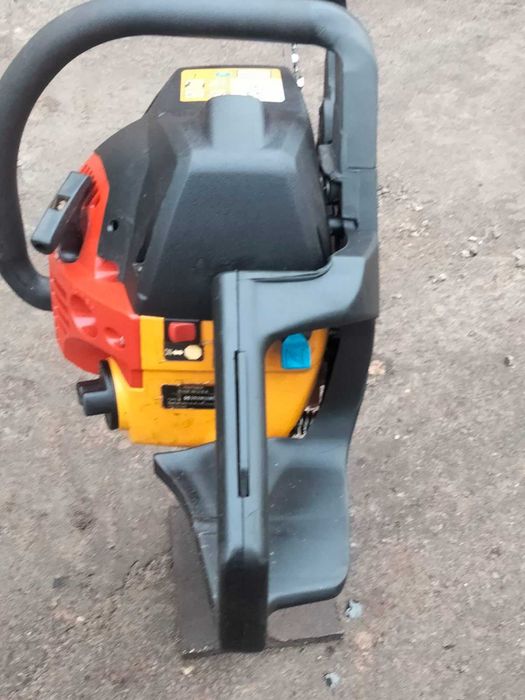 Продам бензопилу  бензопила jonsered cs 2137. Після капремонту.