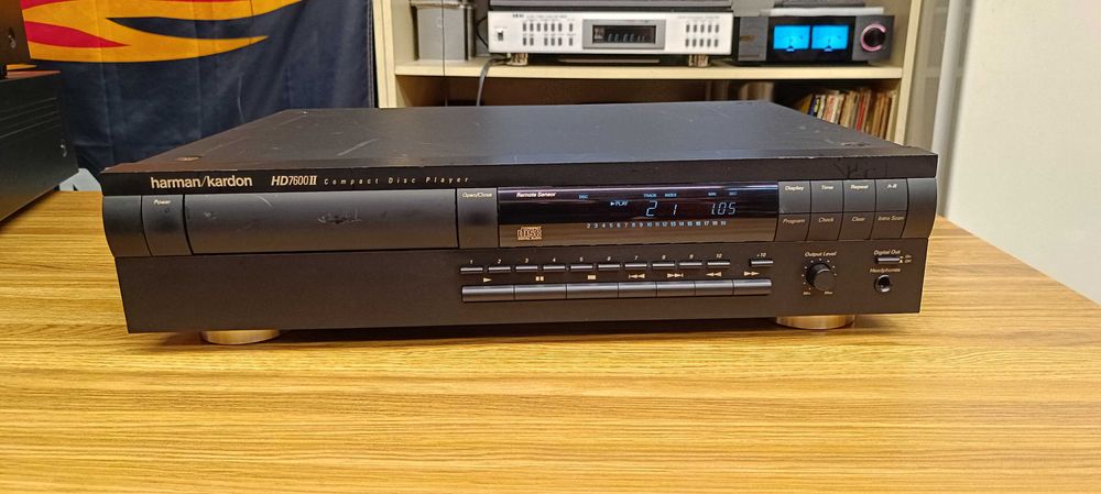 CD програвач Harman Kardon HD7600 II  (Звук ! )