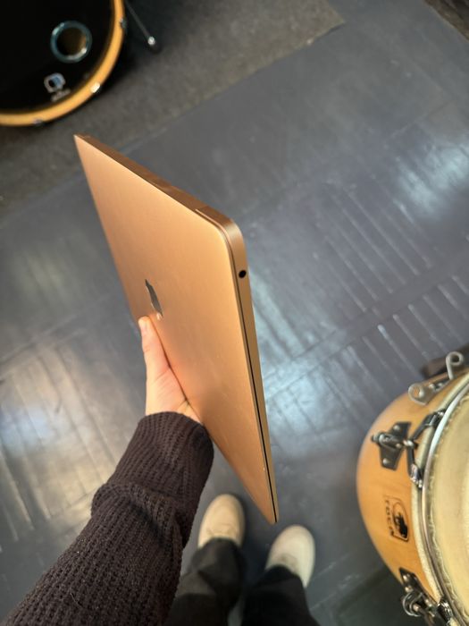 Mac Book Air M1 13’ 2020