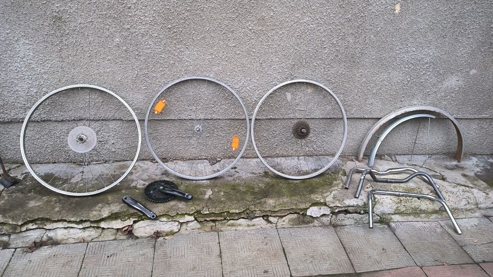 Велозапчасти. Колеса,руль,шатуны