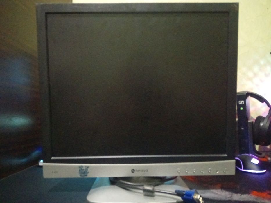 Продам монитор робочий!!!