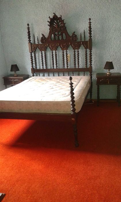 Cuarto de casal antiguo pouco utilisado