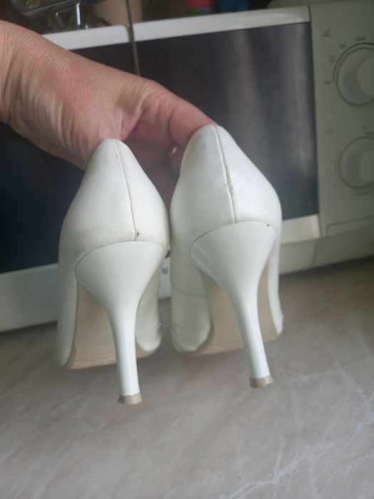 Туфли женские белые