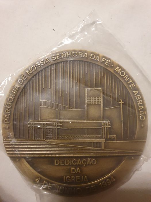 Medalha comemorativa paróquia monte abraão