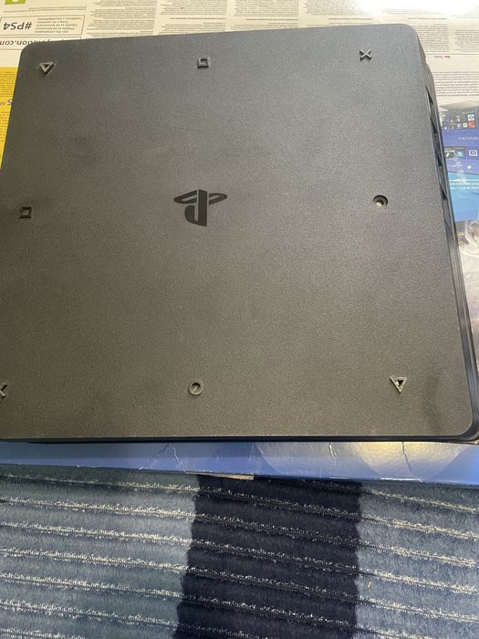 Продам PlayStation 4 Slim на 500GB