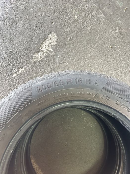 Pneus Continental 205/60/16