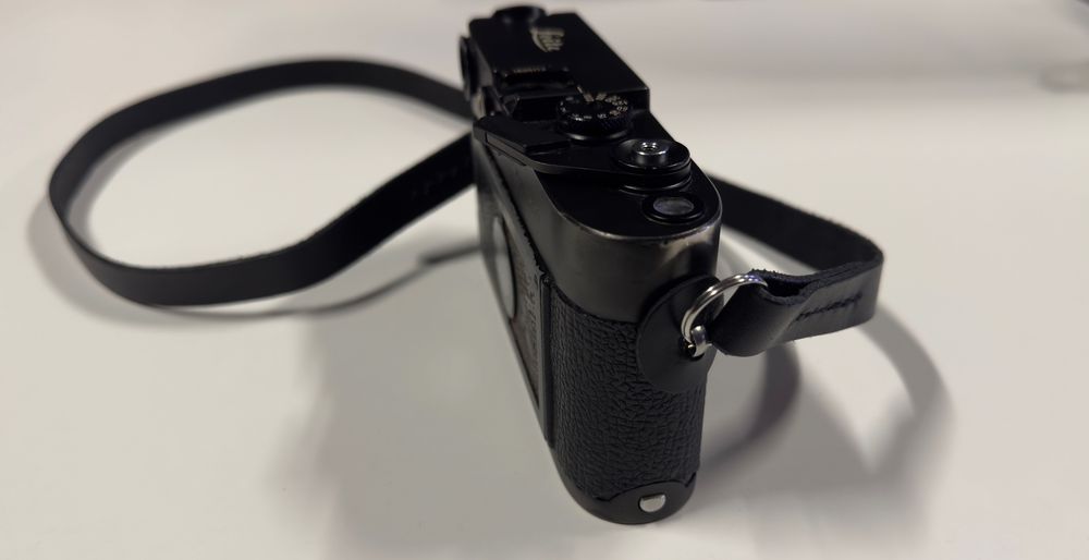 Leica M4-P + Strap Couro