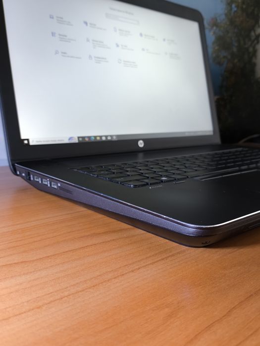 HP Zbook 17 G3 повністю робочий