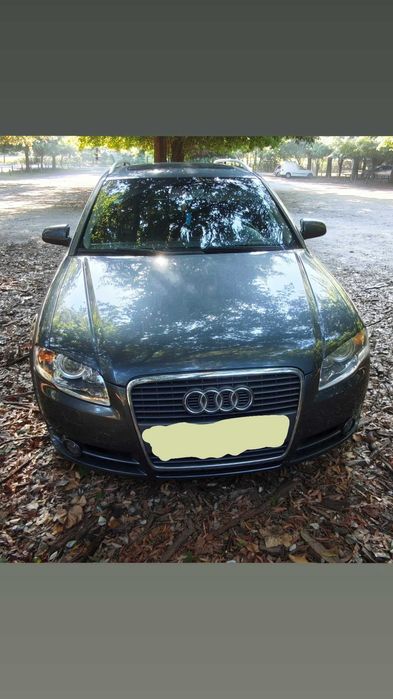 Carrinha Audi A4 com reboque