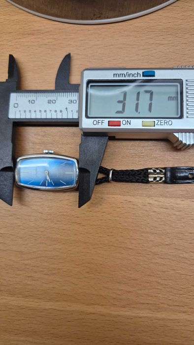 Rzadki damski mechaniczny *Glashutte* NRD