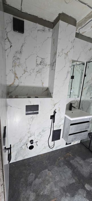 Плиточник, ремонтні роботи