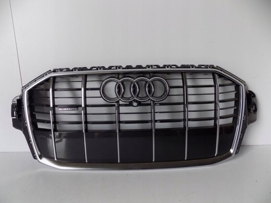 Audi Q7 4M grill / atrapa / kamera - 10526