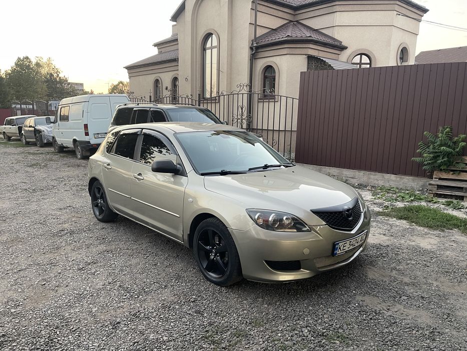 Mazda 3 на автомате/газ