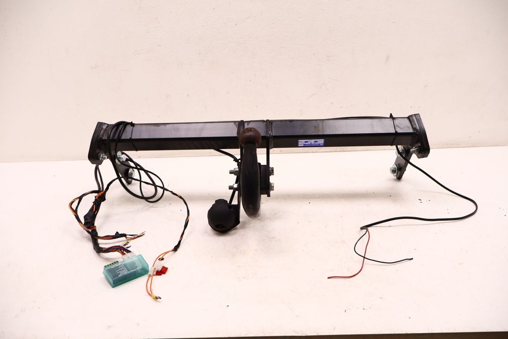 VOLVO XC60 I HAK HOLOWNICZY MODUŁ KOMPLET