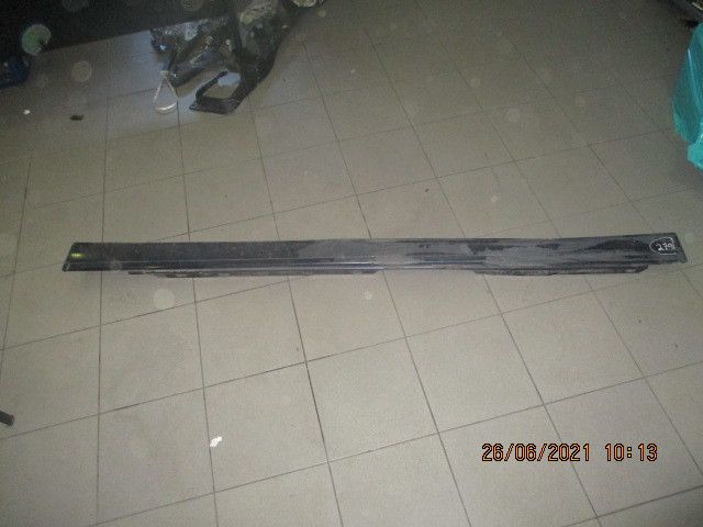 Embaladeira direita VOLVO 850 (LS)