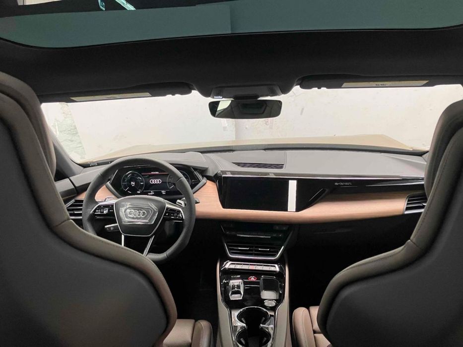 ,кришка багажника Audi E-Tron GT