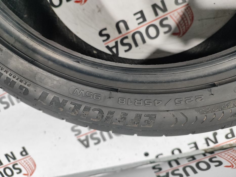 2 pneus semi novos 225-45R18 Goodyear - Oferta dos Portes