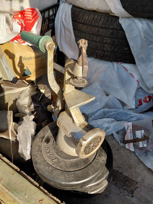 Продам 2 шт мясорубка по ГОСТ б/у