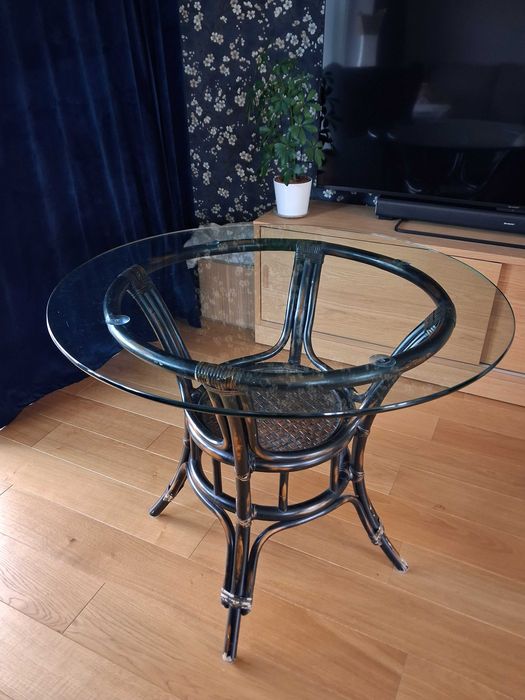 Stół ratanowy ze szklanym blatem fi 90 cm