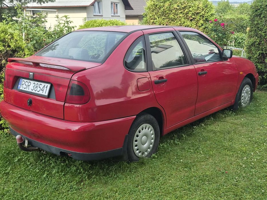 Seat Cordoba samochód osobowy
