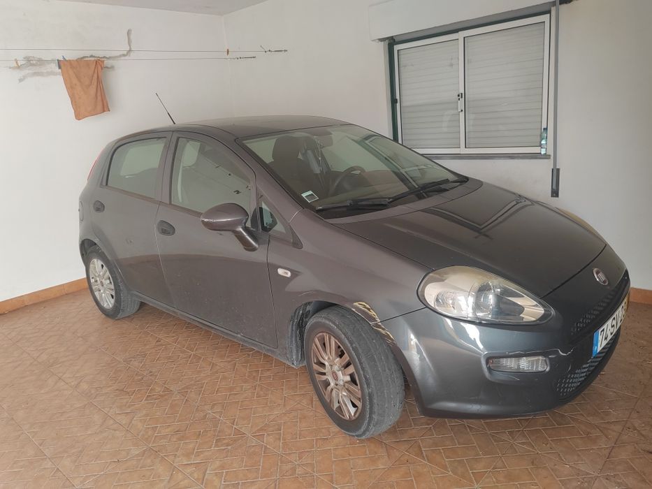 Fiat Punto 1200 ano 2017
