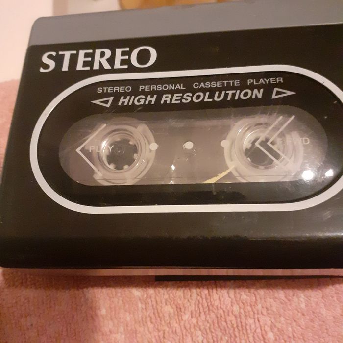 Sprzedam   Mp3  i   magnetofon  na  kasety  używane  .