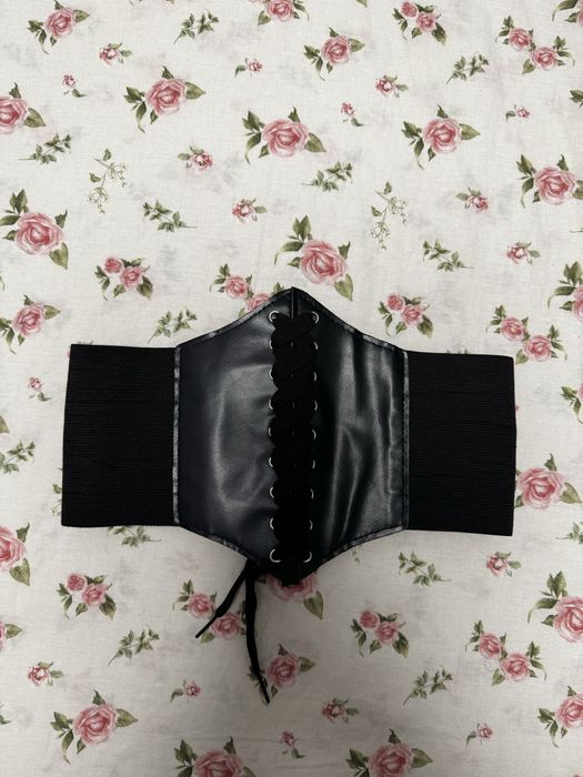Чорний корсет на липучках