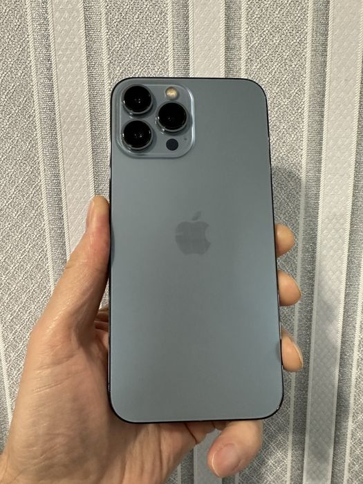 Apple iPhone 13 pro max 256 gb. Неверлок, акб 100%